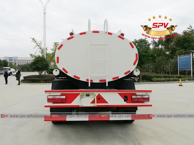 8,000 litres water tanker truck - JAC - B